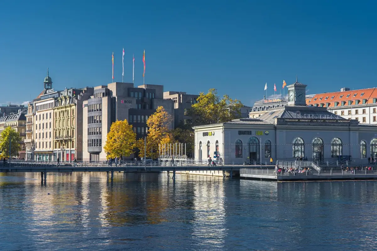 Historic buildings along Geneva’s central waterfront