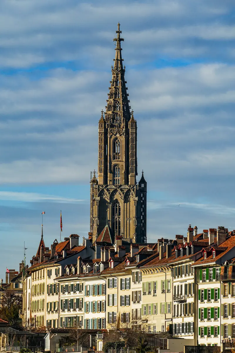 Vertical exterior view of Bern Minster in the Old Town