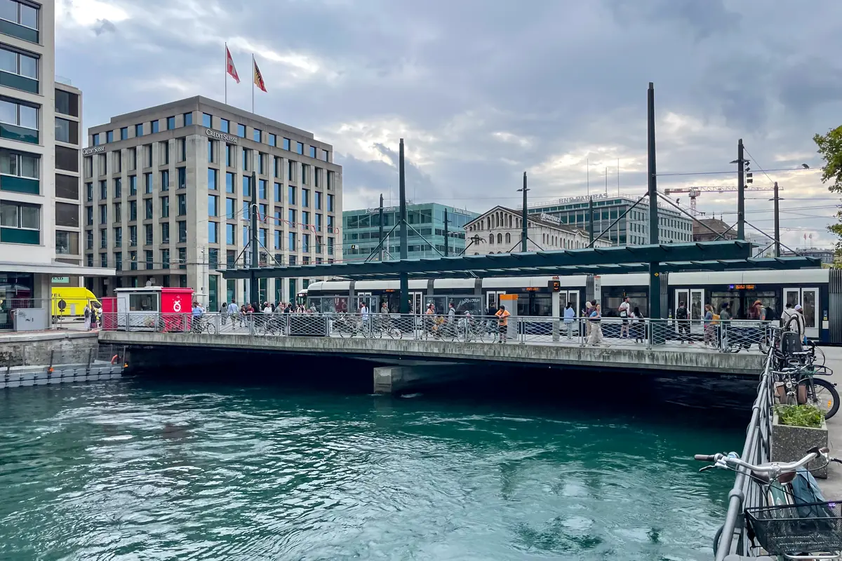 Geneva tram crossing Ponts de l’Île above the Rhône
