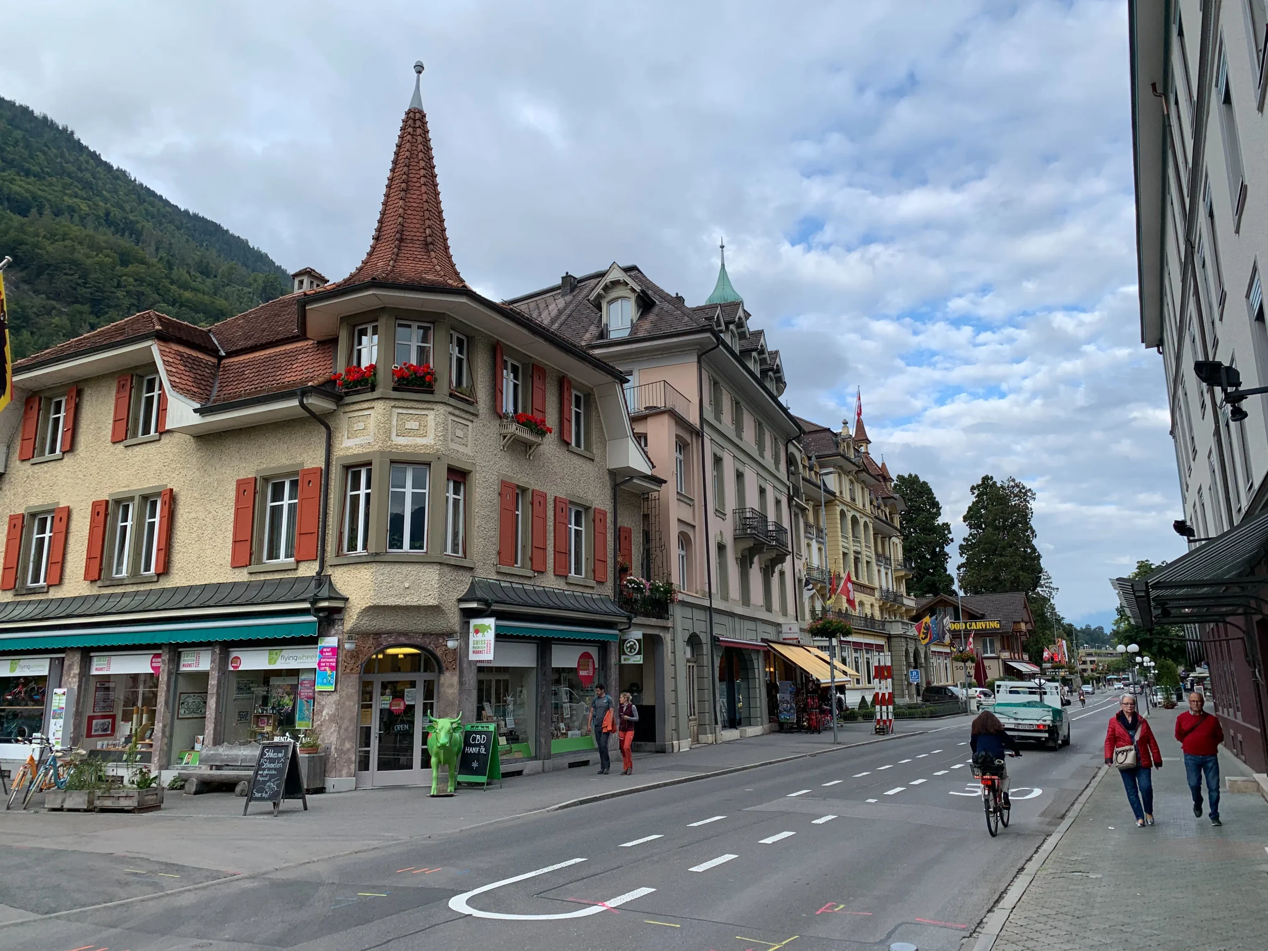 Where to stay in Interlaken: Höheweg street in the city center