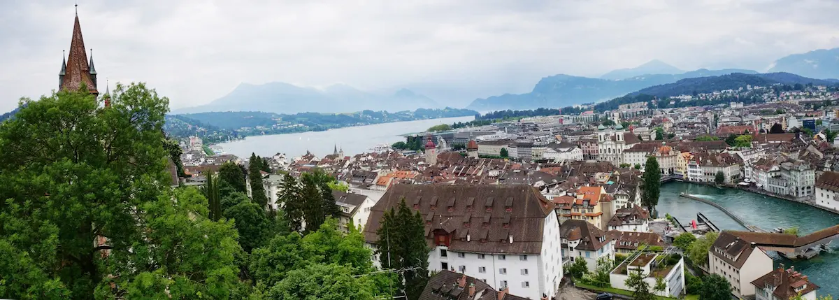 Best time to visit Switzerland for Lucerne city, lake and mountain views